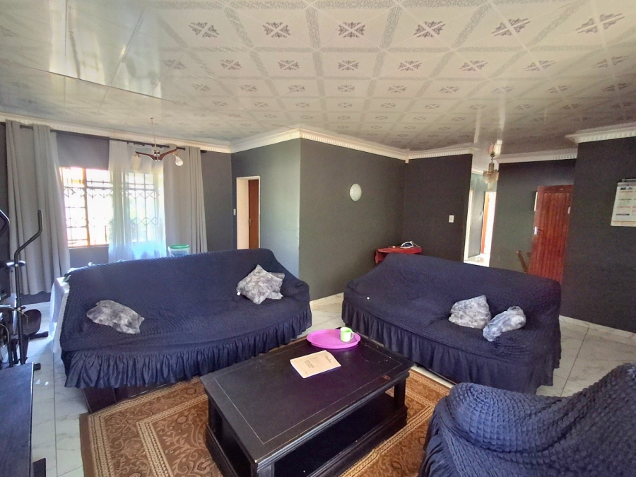 3 Bedroom Property for Sale in Roodia Free State
